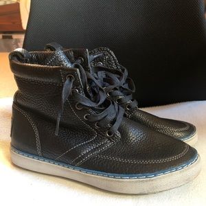 UGG snow boots size 6